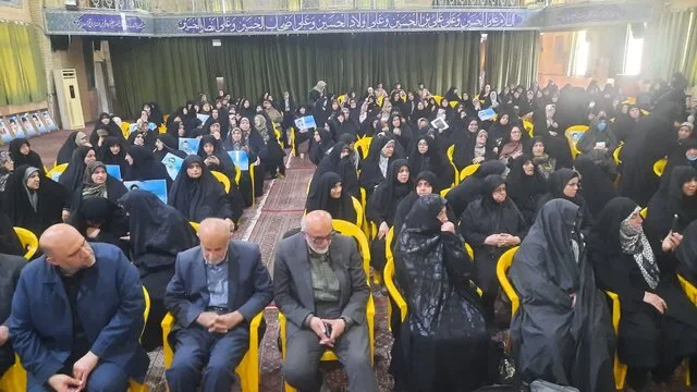 حسینیه ثارالله میزبان مادران و همسران شهدا بود