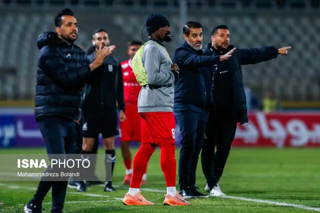 اوریه در آستانه جدایی از پرسپولیس؛ اوسمار جایگزین مدافع راست می‌شود؟