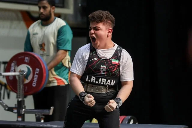 ابوالفضل میرزایی نوجوان ایرانی، طلای وزنه‌برداری پاراآسیایی را با رکورد جهانی درو کرد!