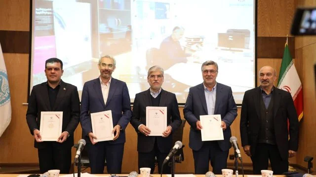 تفاهم‌نامه‌ای استثنایی بین وزارتخانه‌های علوم، بهداشت، اقتصاد و معاونت علمی برای تحول صنعت کشور!