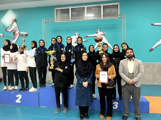 نماینده فارس در لیگ شمشیربازی بانوان چگونه در میان مدعیان ایستاد؟