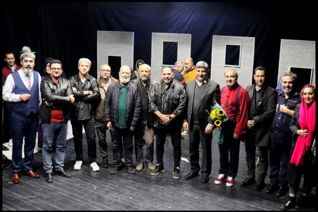 سید ضیا هاشمی به تئاتر شهر آمد