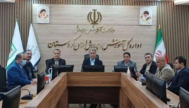 سید فواد حسینی: زیرساخت‌های امتحانات نیم‌سال باید به‌سرعت تقویت شوند!