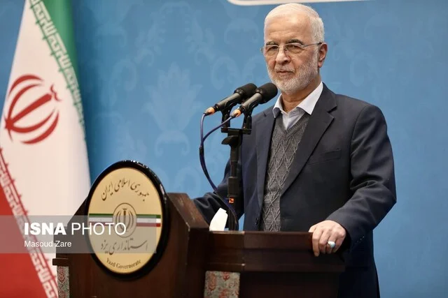 وزیر کشور: تولید، تنها کلید عبور از بحران‌های کشور/ یزد پیشتاز در اجرای طرح‌های محله‌محوری!