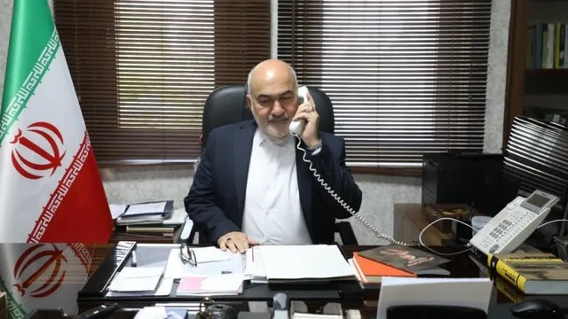 استاندار خوزستان: مهار فوری آتش‌سوزی بزرگ انبار کشاورزی در دزفول، تلاش بی‌وقفه ادامه دارد