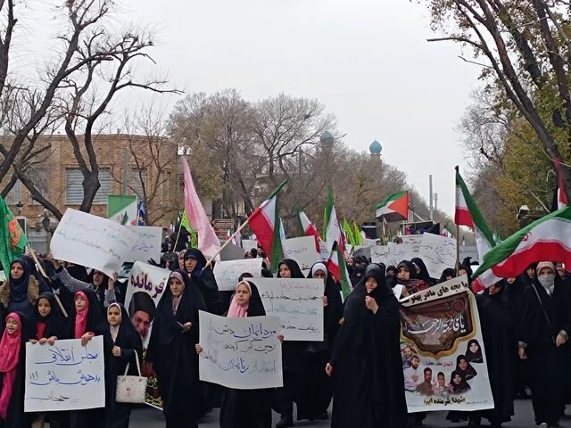 نمازگزاران تبریزی با فریاد حجاب، خواستار اجرای قانون شدند!