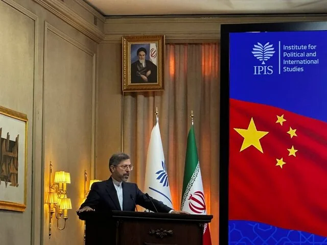 خطیب‌زاده: ایران و چین در آستانه تحولی بزرگ در همکاری‌های مشترک هستند!