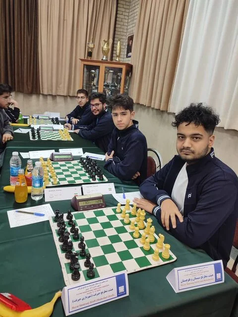 تیم شطرنج سیستان و بلوچستان با قدرت در لیگ دسته یک کشور می‌درخشد!