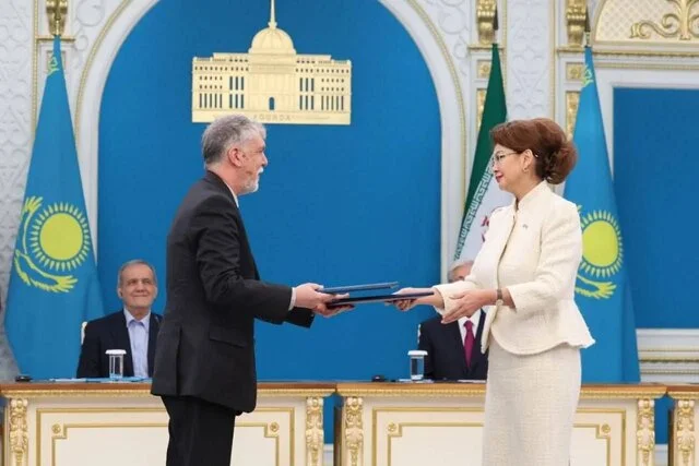 تفاهم‌نامه‌ای تاریخی برای همکاری سینمایی ایران و قزاقستان در حضور رؤسای جمهور!