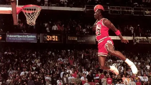 مایکل جردن؛ اسطوره‌ای که بند «عشق به بازی» را در قراردادش ثبت کرد!