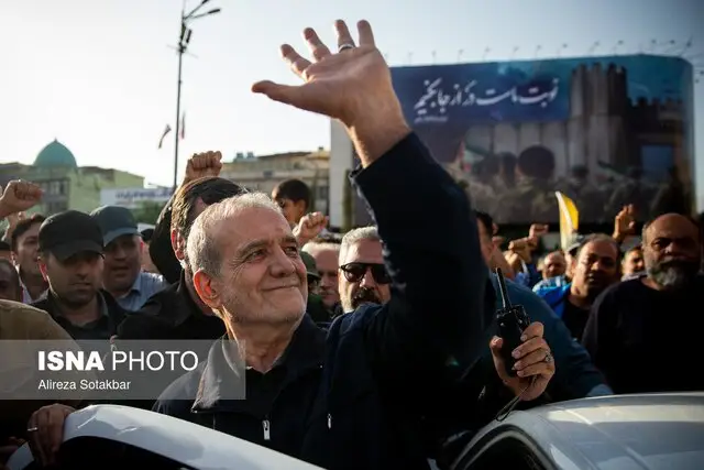 مخاطبان ایسنا از رئیس‌جمهور چه خواستند؟ پیام‌های داغ و پرحاشیه کاربران را بخوانید!