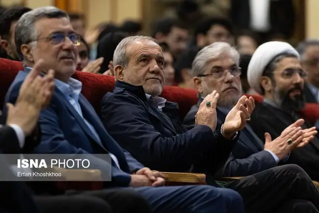 رهبر انقلاب چگونه از دولت حمایت کرد؟ پیام مهم برای حفظ اتحاد ملی و تغییر کابینه