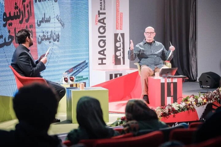 حاشیه نگاری بر روزهای پایانی حقیقت