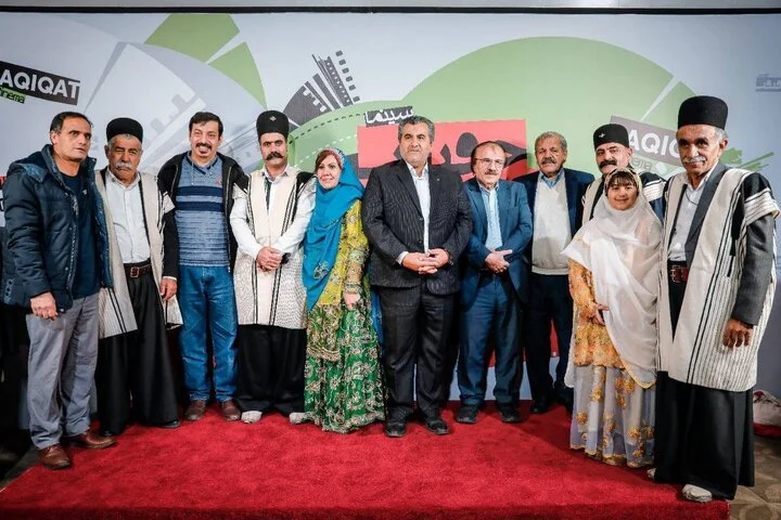 حاشیه نگاری بر روزهای پایانی حقیقت