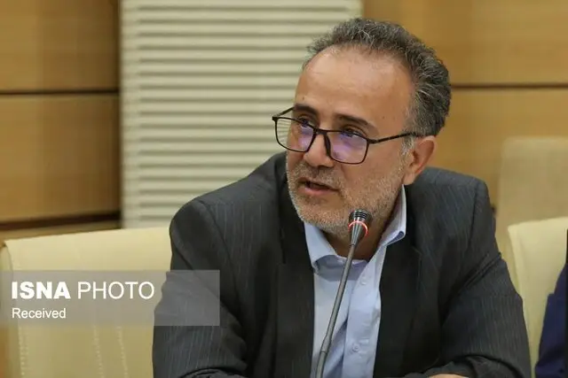 نماینده مجلس: اعتماد به جوانان تنها راه عبور از بن‌بست‌های کشور است!