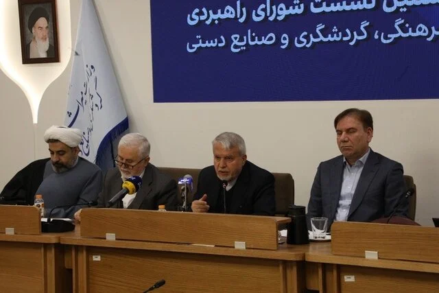 صالحی‌امیری در واکنش به انتقادها: سفرهای پرثمر و دستاوردهای جهانی ایران در میراث فرهنگی