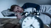 چرخه مخوف بی‌خوابی که مغز را در باتلاق خستگی و بی‌انگیزگی گرفتار می‌کند!
