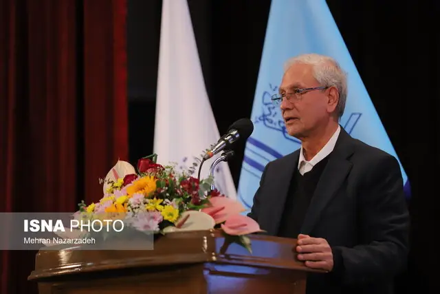 چرا امید به آینده و شرایط اقتصادی مانع اصلی فرزندآوری در ایران شده‌اند؟