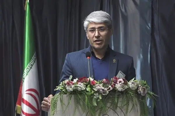 رئیس دانشگاه فرهنگیان سنندج: دانشجومعلمان بدون سواد قرآنی هرگز وارد کلاس نمی‌شوند!