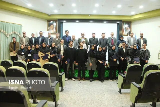 چهارمین دوره نفس‌گیر مناظره دانشجویان ایران در خراسان‌جنوبی به پایان رسید؛ تیم کاوه قهرمان شد!