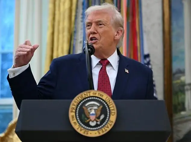 ترامپ علیه بی‌بی‌سی: درخواست غرامت ۱۰ میلیارد دلاری به دلیل پخش سخنرانی ویرایش‌شده!