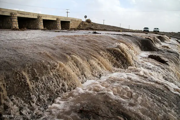 ۹۵ درصد بندهای خاکی گراش سرریز کردند؛ هشدار جدی آبگرفتگی منازل و معابر