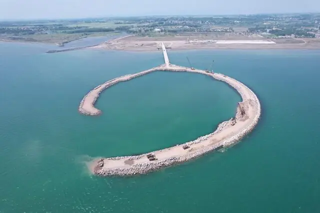 احداث مارینا چمخاله گامی در مسیر ایجاد ارتباط دریایی شهرهای شمالی