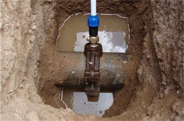 کشف ۳۴۱ انشعاب غیرمجاز آب در نهاوند؛ برخورد جدی با متخلفان آغاز شد