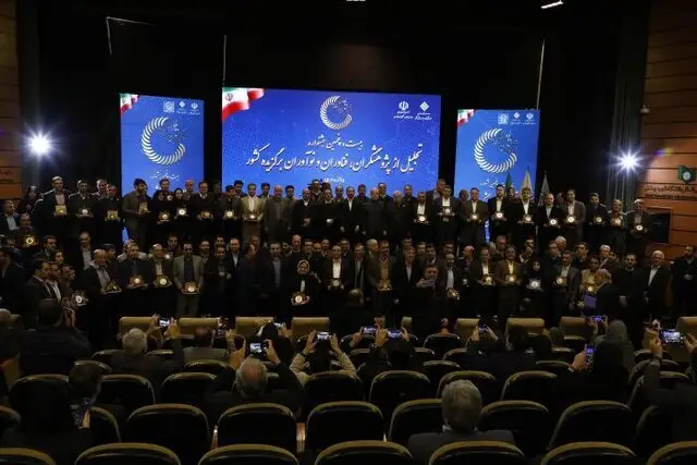 وزارت علوم پس از ۲۵ دوره جشنواره، چطور نخبگان علمی را به اوج می‌رساند؟