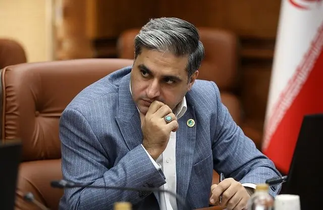 ادارات کیش فردا از ساعت ۱۰ باز می‌شوند؛ مدارس همچنان غیرحضوری باقی ماندند