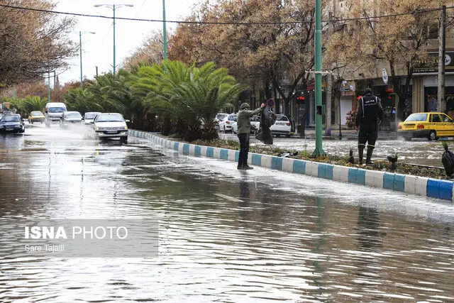 چرا تهران وسط باران‌های سنگین خشک ماند؟ راز پشت پرده بارش‌های عجیب امروز