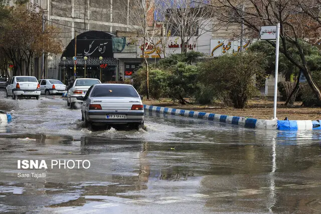 بارندگی شدید در کیش و قشم؛ سفرها همچنان زیر ذره‌بین مسافران و هواشناسی
