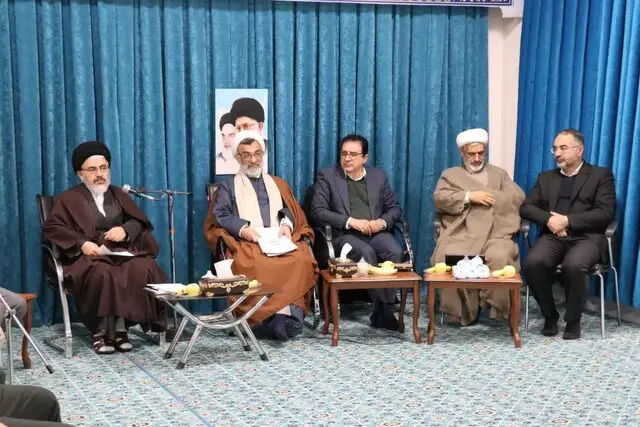 هشدار مهم امام جمعه ارومیه: جبهه‌ای فرهنگی منسجم برای مقابله با نفوذ دشمن شکل بگیرد!