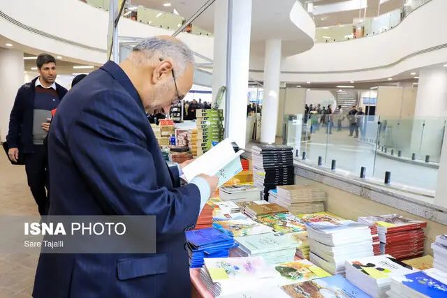 فراخوان جذاب سی‌وسومین جشنواره ملی کتاب سال دانشجویی اعلام شد؛ فرصتی بی‌نظیر برای دانشجویان و طلاب