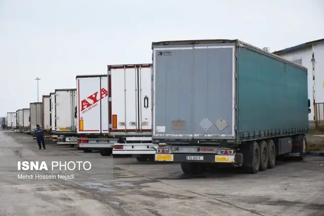 ترافیک مرزی و زیان صادرکنندگان در آستارا/ پیگیری‌های دیپلماتیک ادامه دارد