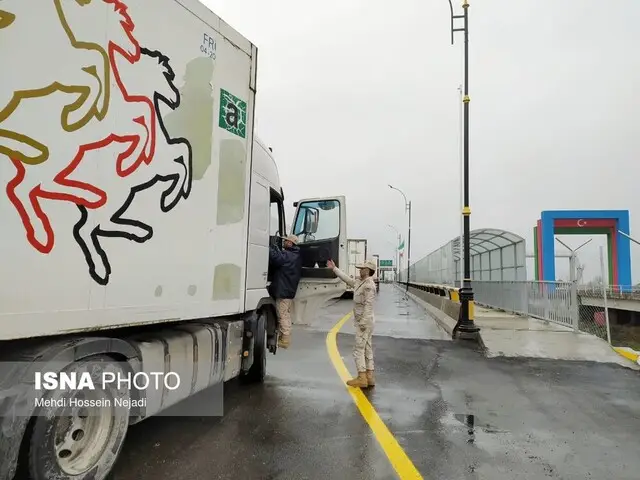 ترافیک مرزی و زیان صادرکنندگان در آستارا/ پیگیری‌های دیپلماتیک ادامه دارد