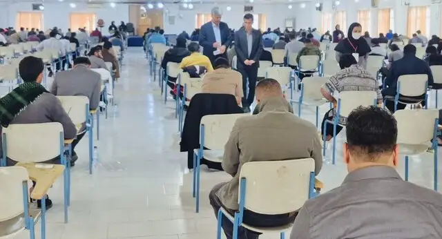 ۴۰۰۰ داوطلب در آزمون استخدامی سرایدار آموزش‌وپرورش هرمزگان؛ رقابتی هیجان‌انگیز در هوای بارانی!