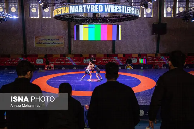 اهواز میزبان نفس‌گیر مسابقات کشتی فرنگی جوانان با فرصت ویژه برای خوزستان!