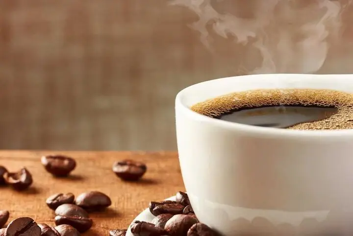 روش خاص نوشیدن قهوه که خطر حمله قلبی و سکته مغزی را کاهش می‌دهد!