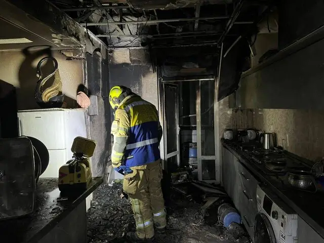 حریق مهیب در برج ۲۰ طبقه وردآورد جان یک نفر را گرفت!