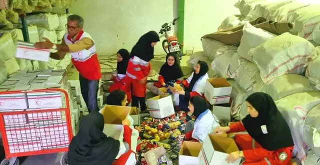 امدادرسانی به ۷۰۰ خانوار آسیبدیده از بارندگی و آبگرفتگی در میناب