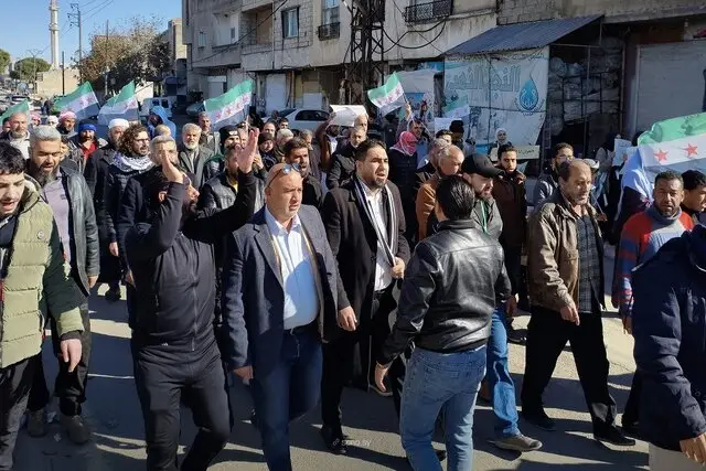 خشم ساکنان قنیطره از تجاوزات پی‌درپی تل‌آویو؛ تجمعی که پیام روشنی داد!