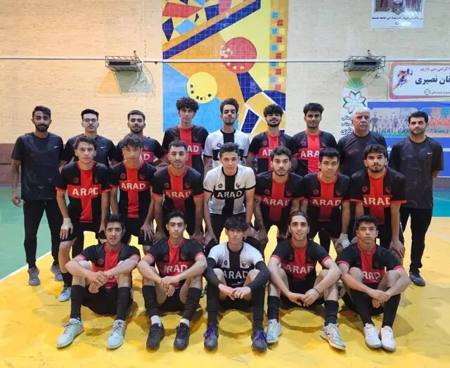 آراد فاخر شیراز با قدرت قهرمان فوتسال زیر ۲۱ سال فارس شد!