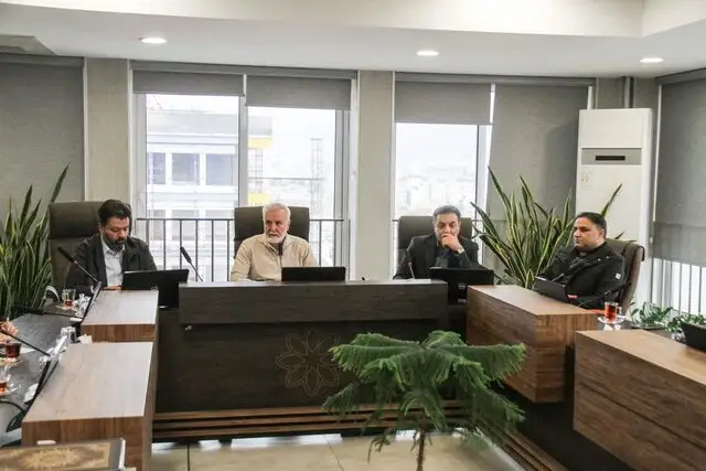 شهردار شیراز هشدار داد: مدیریت شهری باید با سرعت نور علم همگام شود!