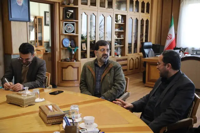 ۳۲ هکتار از اراضی قم در وضعیت فوق بحرانی؛ راهکارهای نجات از بیابان‌زایی چیست؟