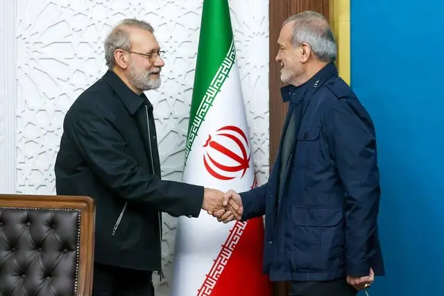 حضور ویژه علی لاریجانی در نشست سرنوشت‌ساز شورای عالی اقتصادی سران قوا