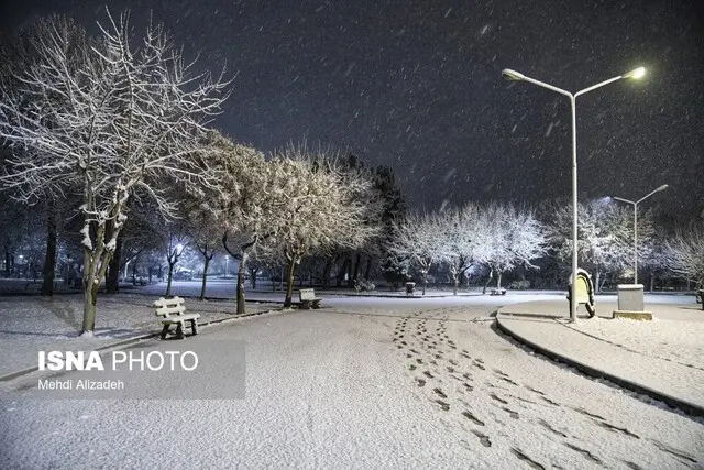 تهران از یکشنبه در انتظار برف و باران سنگین؛ هوای شهر چگونه تغییر می‌کند؟