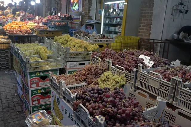 بازار شهر زیر سایه آیین کهن ایرانیِ یلدا