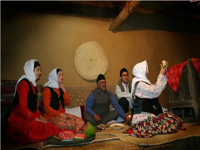 آیین‌های یلدایی گیلان که هنوز نفس می‌کشند و گرمابخش خانواده‌ها هستند!