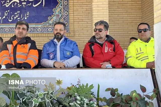 آماده‌باش زمستانی پلیس و امدادگران یزد/۹۶ تیم در محورهای برف‌گیر مستقر شدند